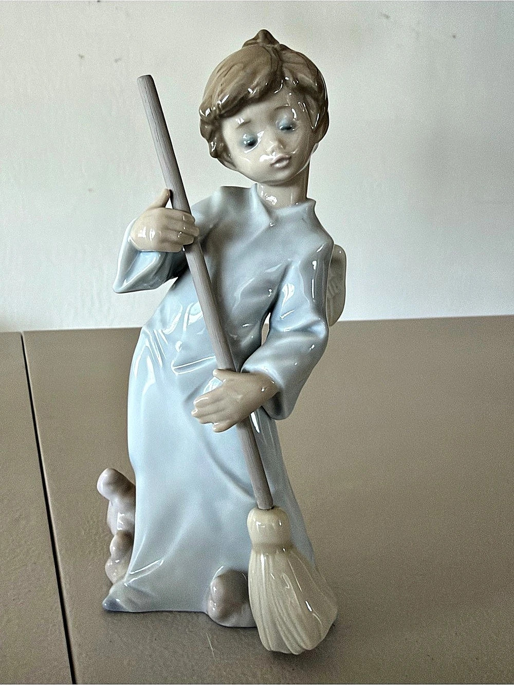 Lladró Boaisa 1959 Porcelain Figurine with Broom